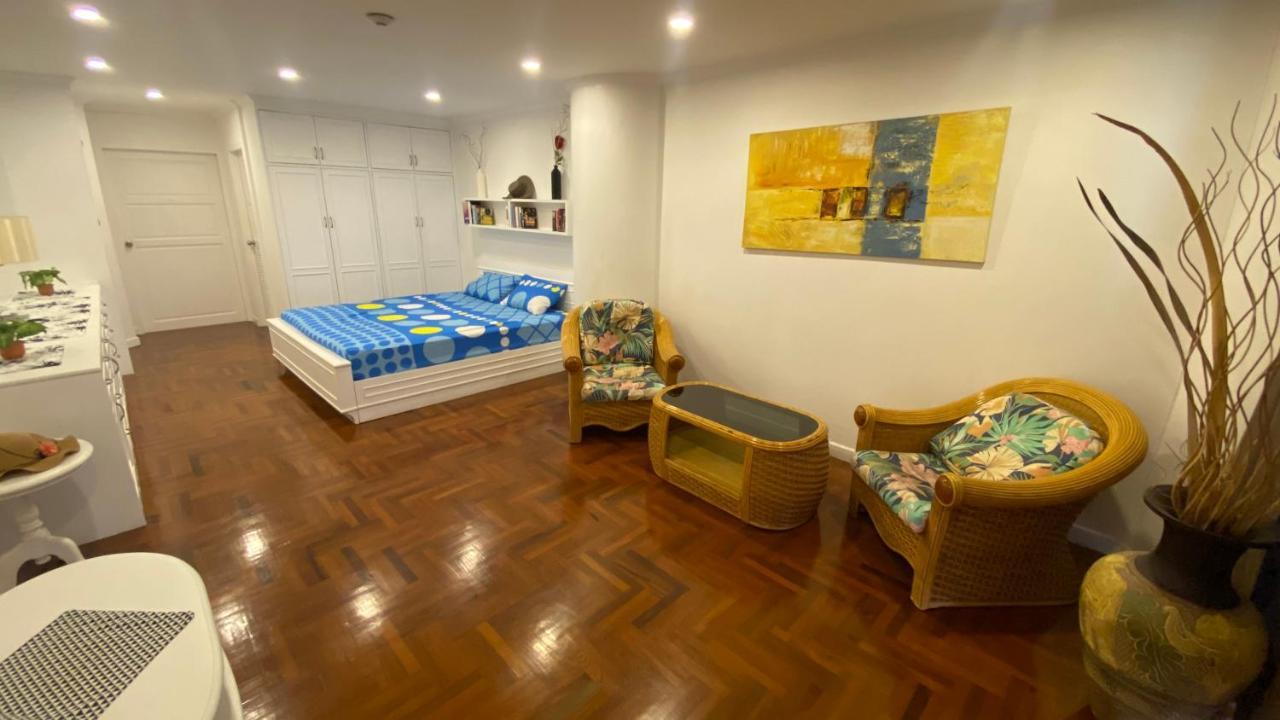 Sky Beach Beachfront Pattaya Esterno foto